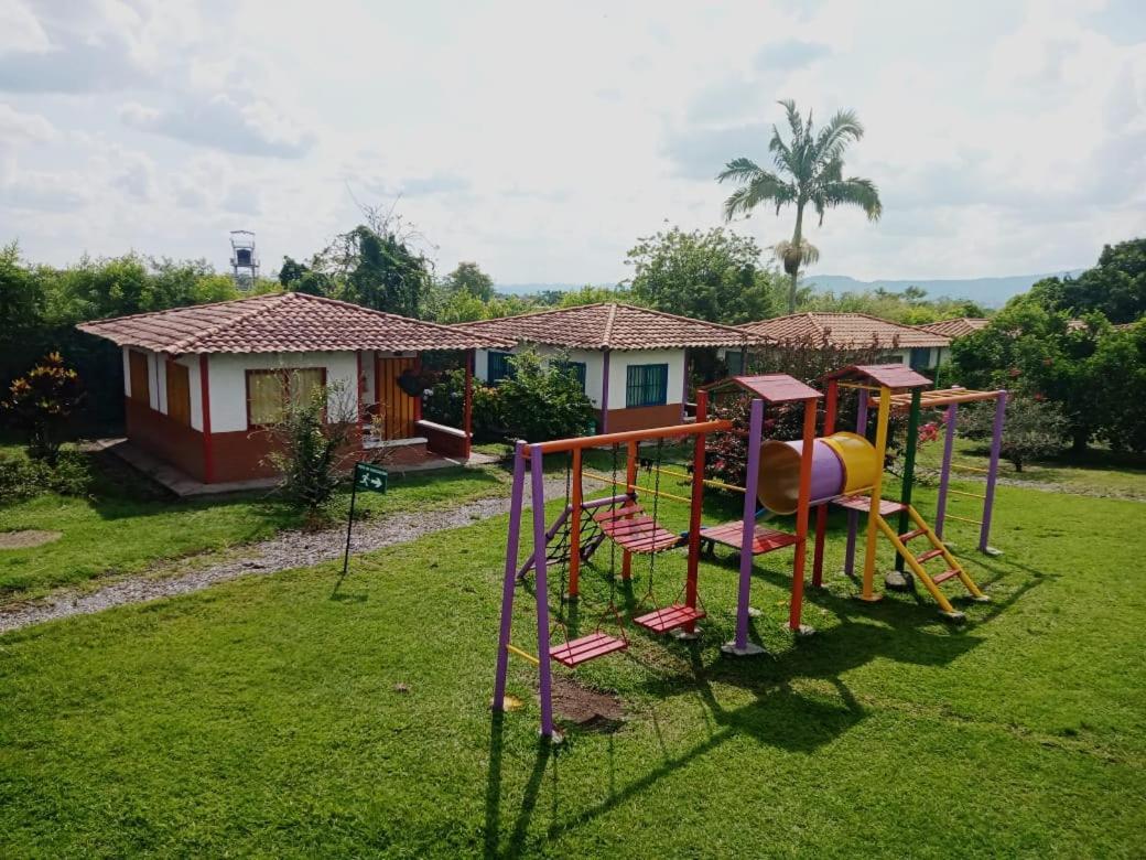 Hotel Campestre Manantial Del Quindio Montenegro Exterior foto